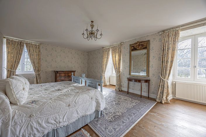 Image No.10-4 Bed House for sale