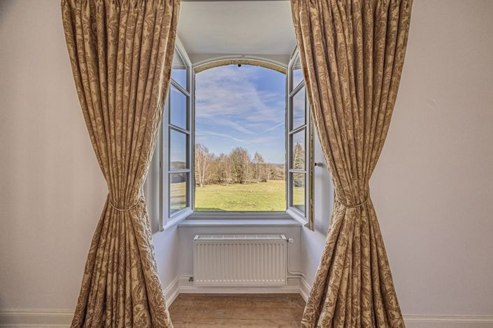 Image No.11-4 Bed House for sale