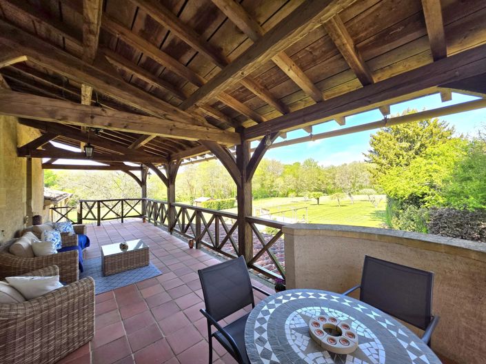 Image No.2-5 Bed Farmhouse for sale