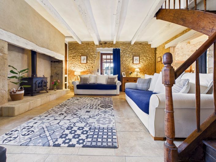 Image No.2-5 Bed Farmhouse for sale