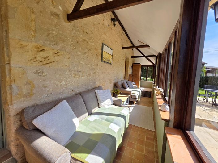 Image No.8-5 Bed Farmhouse for sale