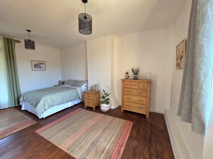 Image No.9-5 Bed Farmhouse for sale