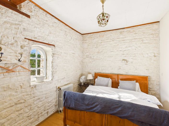 Image No.13-5 Bed House for sale