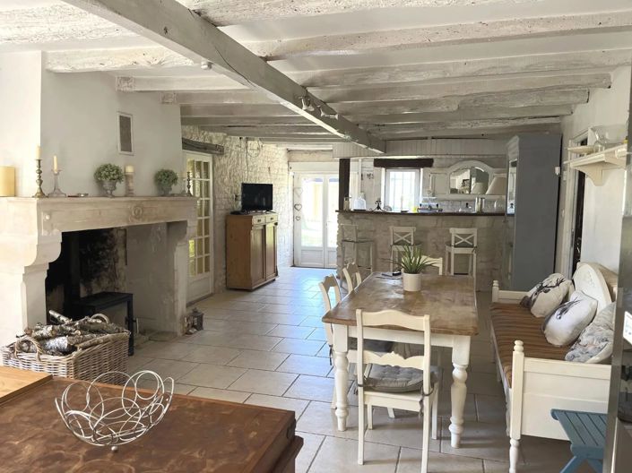 Image No.3-Maison de 5 chambres à vendre à Courcôme