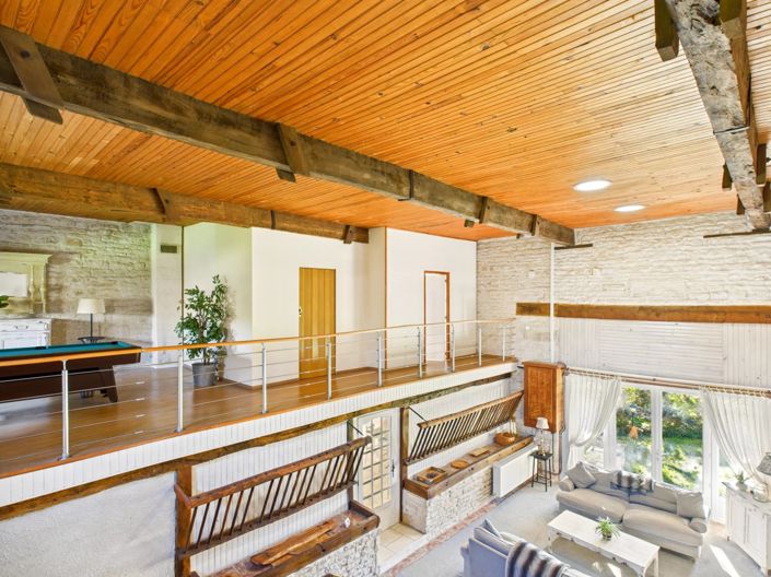 Image No.9-5 Bed House for sale