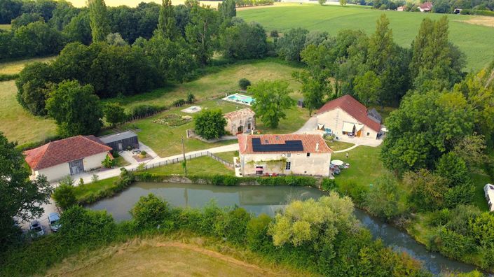 Image No.1-16 Bed House for sale