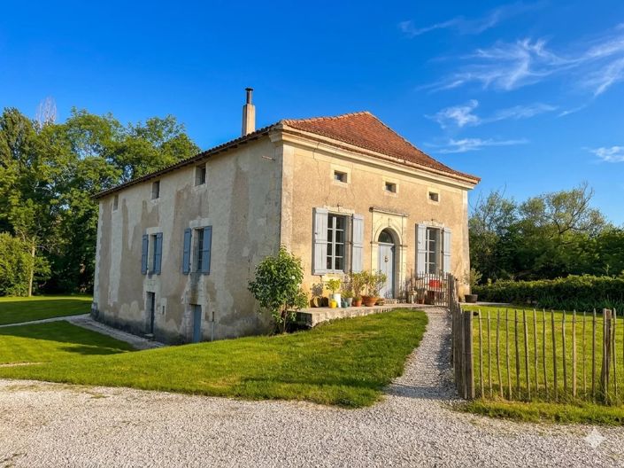Image No.3-16 Bed House for sale