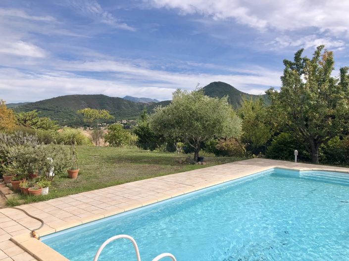 Image No.1-7 Bed House for sale