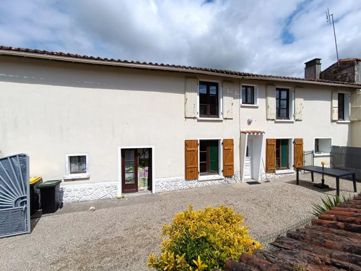 Image No.1-3 Bed Village House for sale