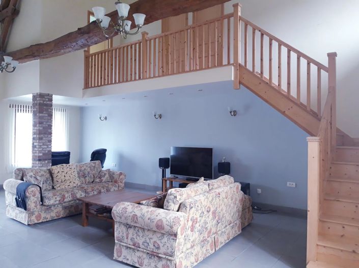 Image No.1-3 Bed House for sale