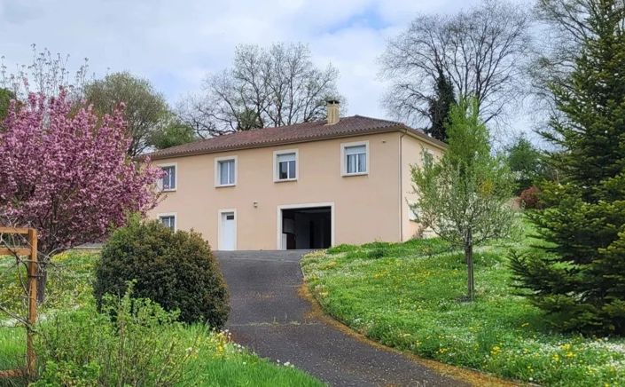 Image No.1-4 Bed House for sale