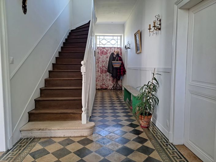 Image No.6-4 Bed House for sale