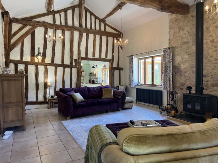 Image No.2-4 Bed Barn for sale