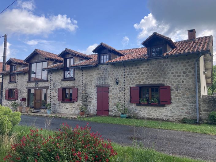 Image No.1-4 Bed House for sale