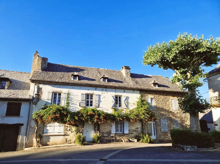 Image No.14-7 Bed House for sale