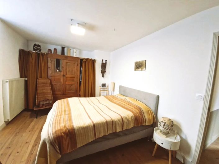 Image No.6-7 Bed House for sale