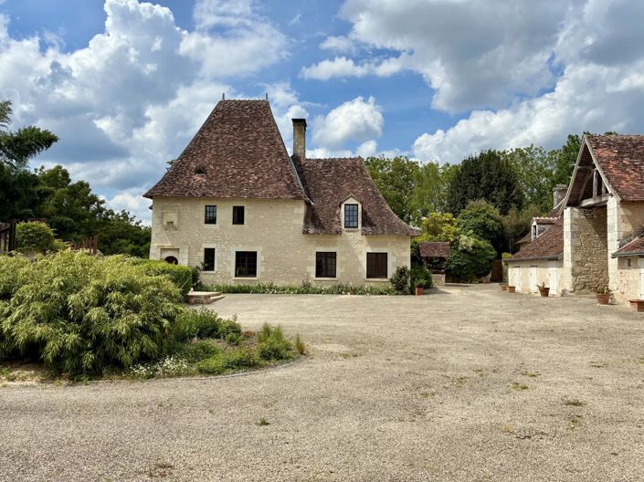 Image No.1-Maison de 6 chambres à vendre à Le Blanc