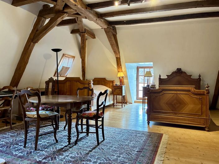 Image No.9-6 Bed House for sale