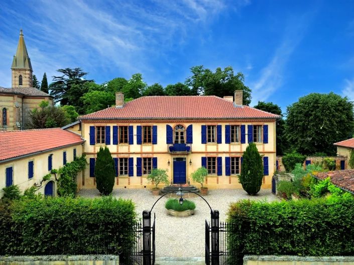 Image No.1-4 Bed House for sale