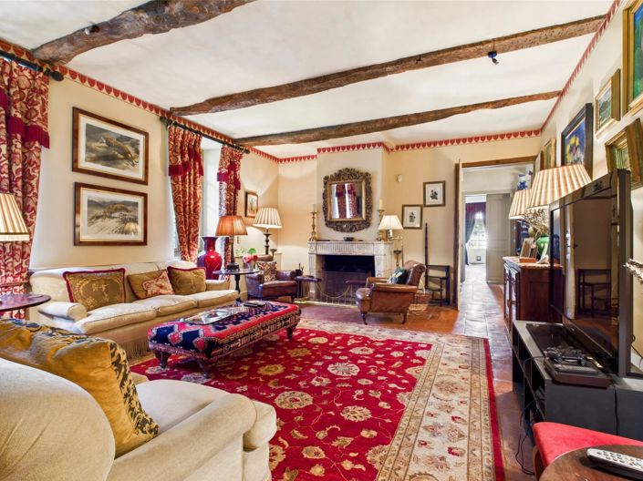 Image No.3-4 Bed House for sale