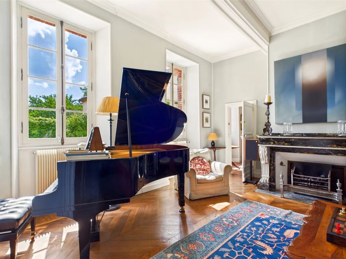 Image No.6-4 Bed House for sale