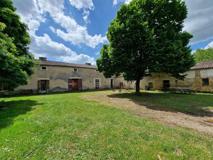 Image No.1-3 Bed House for sale