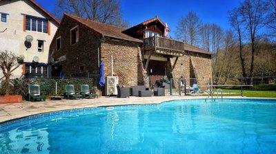 a25032d3489a1598bea38ada1d60ca9554c50ee04b192