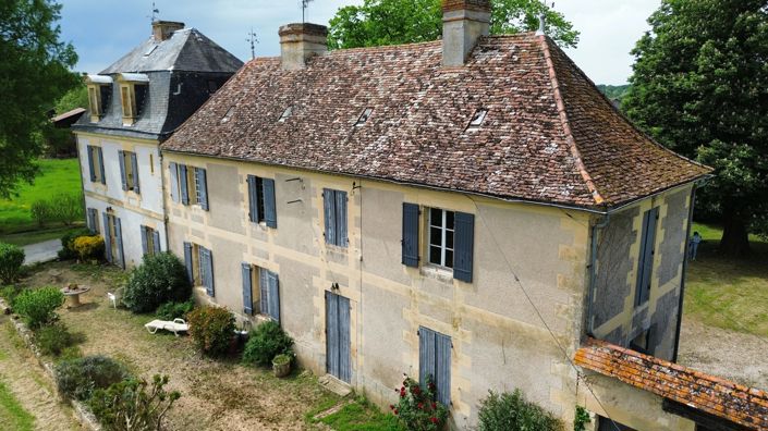 Image No.10-8 Bed Farmhouse for sale