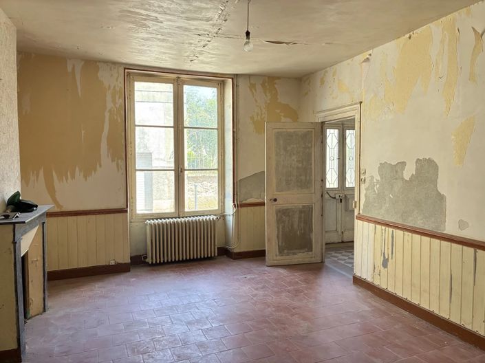 Image No.3-Maison de 2 chambres à vendre à Montmorillon