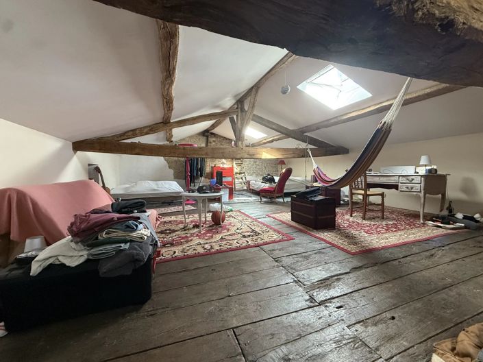 Image No.11-3 Bed House for sale