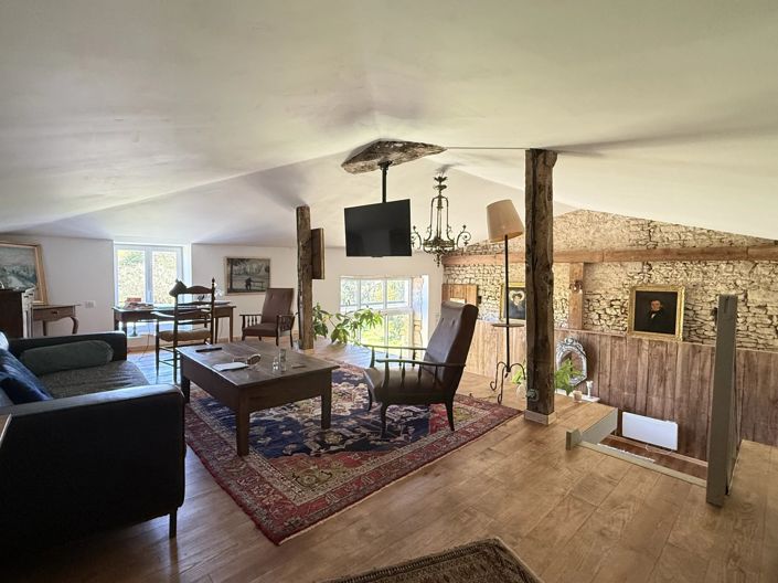 Image No.5-3 Bed House for sale