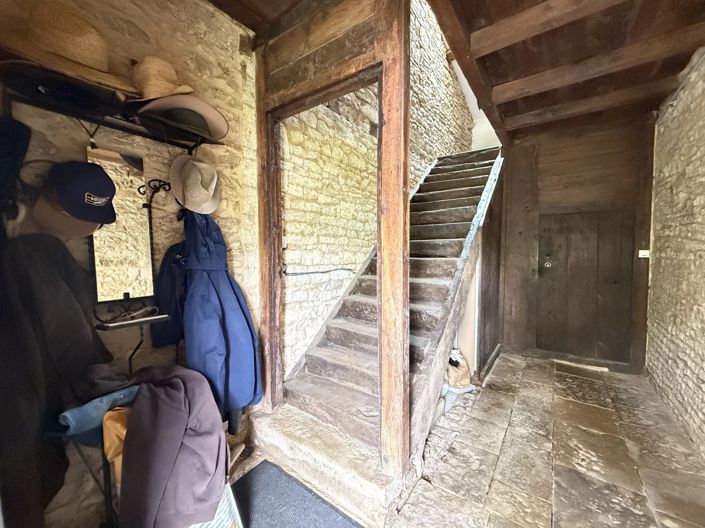 Image No.6-3 Bed House for sale