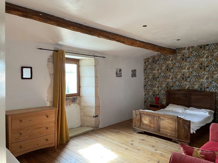 Image No.9-8 Bed House for sale