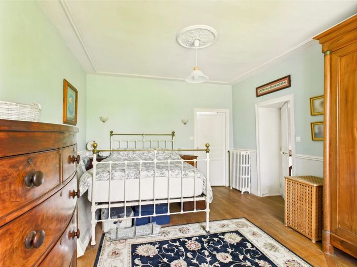 Image No.12-4 Bed House for sale