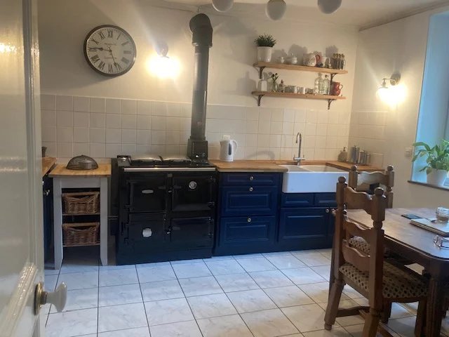 Image No.6-4 Bed House for sale