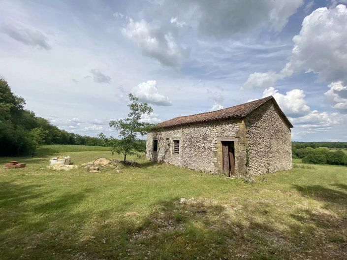 Image No.1-Barn for sale