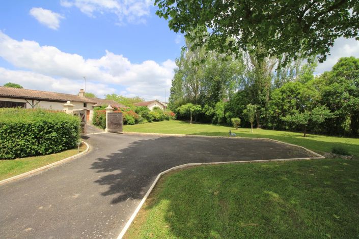 Image No.14-5 Bed House for sale