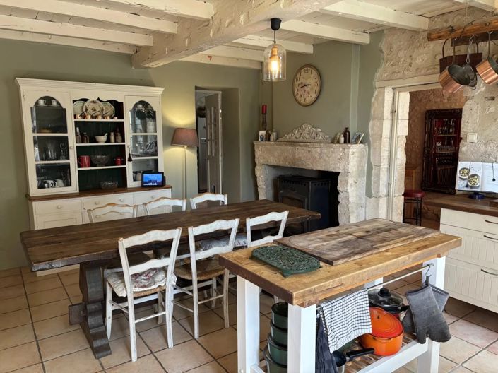 Image No.4-8 Bed House for sale