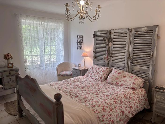 Image No.9-8 Bed House for sale