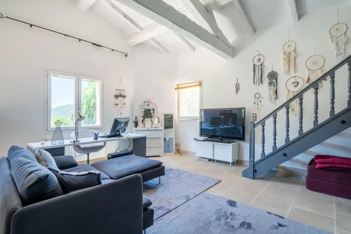 Image No.10-4 Bed House for sale