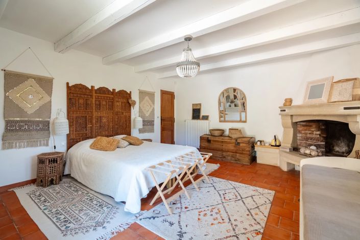 Image No.6-4 Bed House for sale