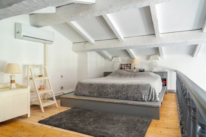 Image No.8-4 Bed House for sale