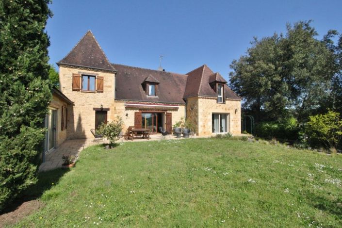 Image No.1-5 Bed House for sale
