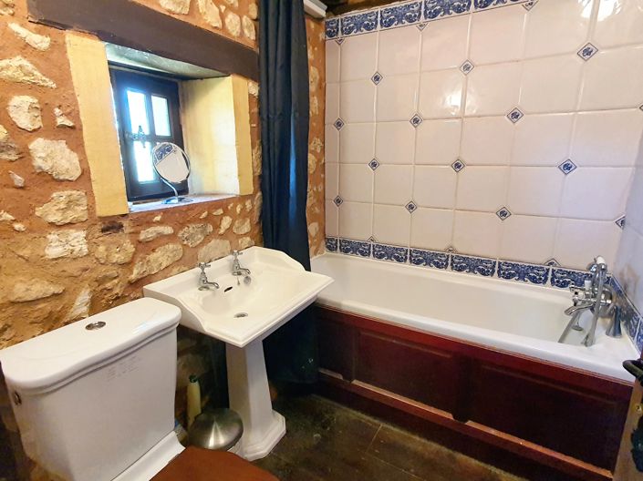 Image No.15-3 Bed House for sale