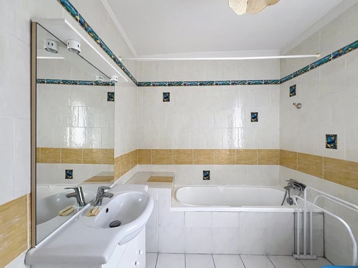 Image No.11-Maison de village de 4 chambres à vendre à Maury