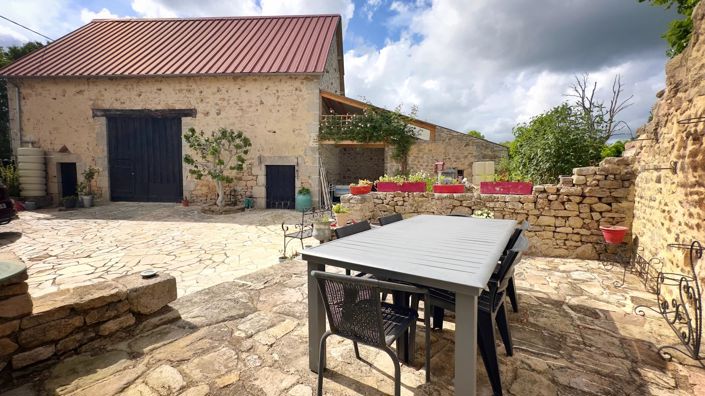 Image No.5-Maison de village de 4 chambres à vendre à Boussac