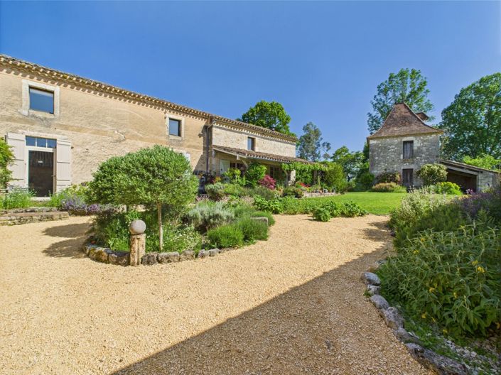 Image No.1-3 Bed House for sale