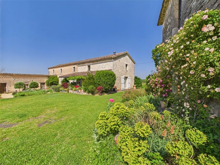 Image No.1-3 Bed House for sale