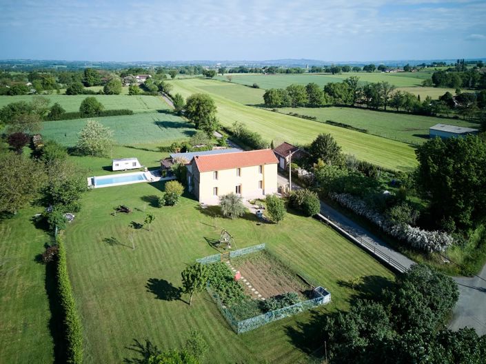 Image No.1-4 Bed House for sale