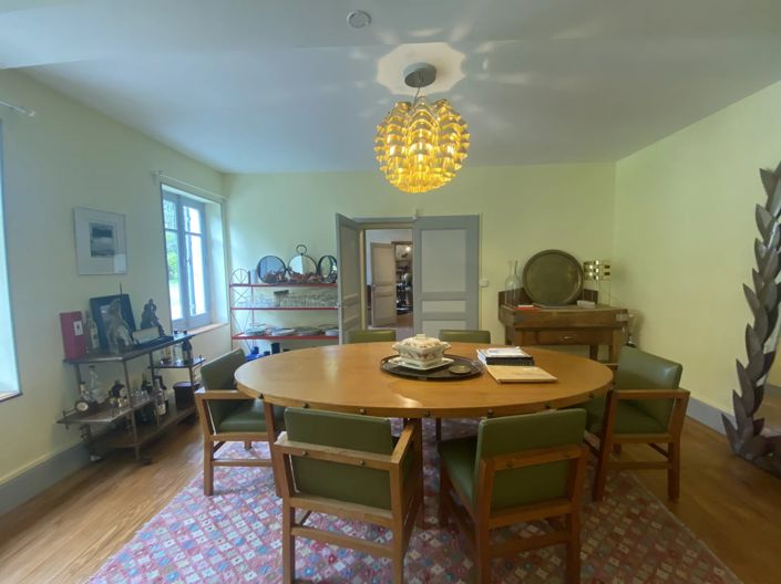 Image No.7-6 Bed House for sale